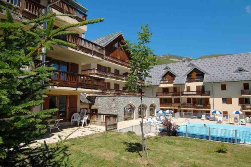 Saint-Sorlin-dʼArves Logement 4/6 Personnes A La Montagne Avec Piscine 아파트 외부 사진